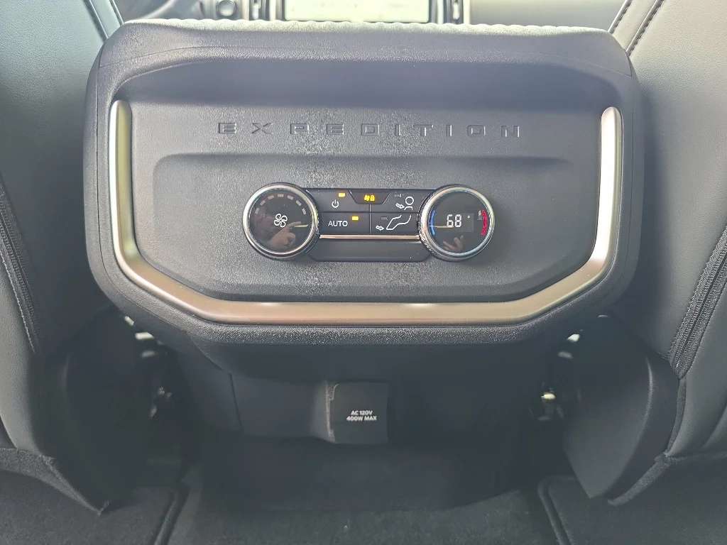 New 2026 Glacier Gray Metallic Tri-Coat Ford Active image 32