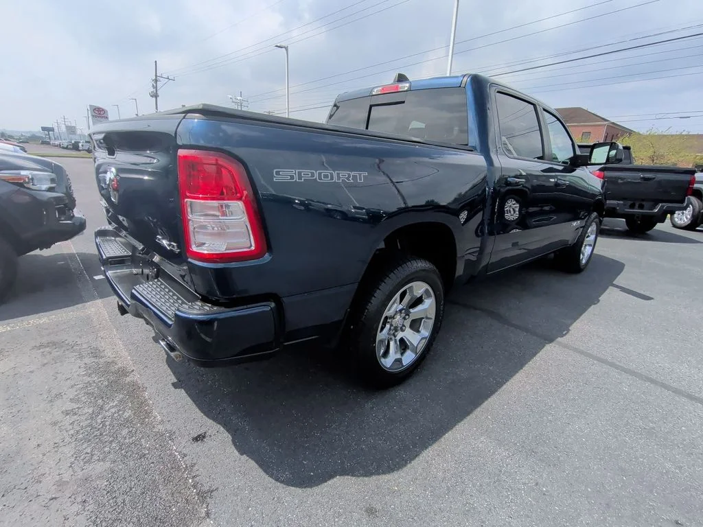 Used 2021 Blue Ram Big Horn/Lone Star image 8
