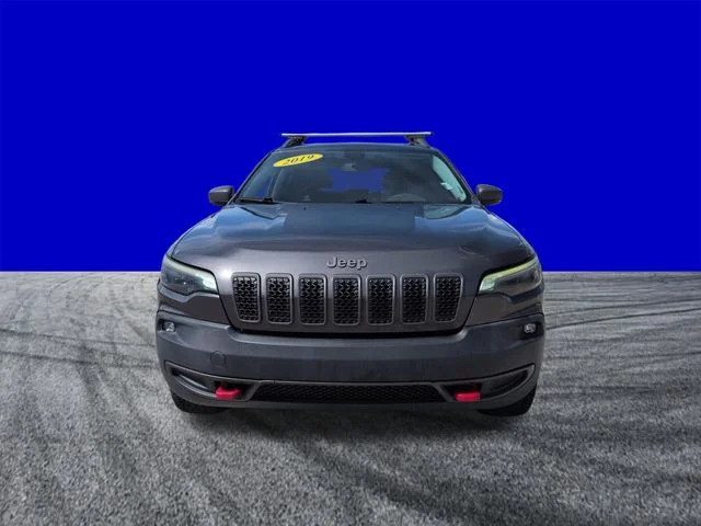 Used 2019 Granite Crystal Clearcoat Metallic Jeep Trailhawk image 9