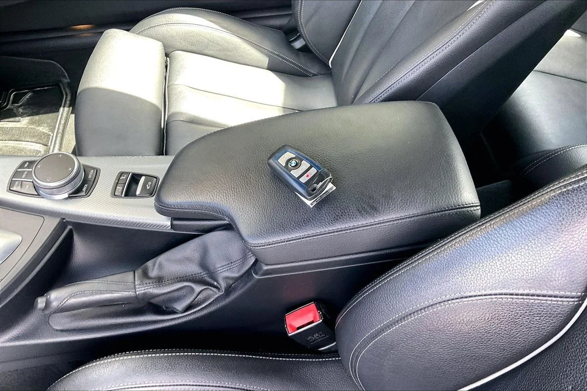 Used 2019 Black BMW xDrive image 35