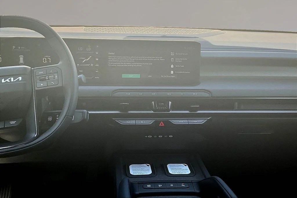 New 2027 Terrain Brown Kia X-Line EX image 6