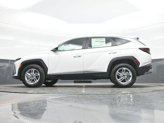 New 2026 White Hyundai SE AWD image 20