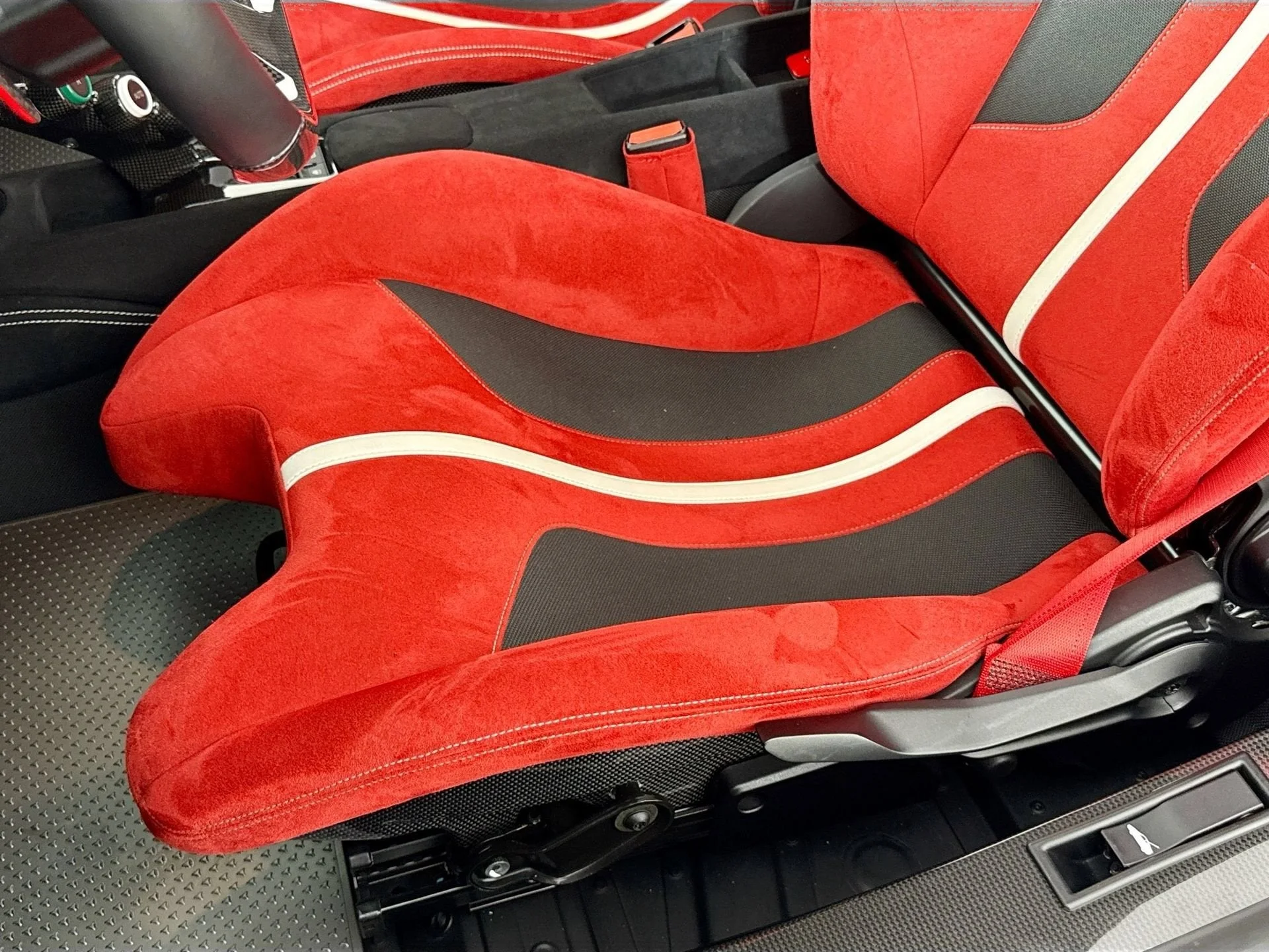 Certified Used 2020 Bianco Fuji Ferrari Base image 18