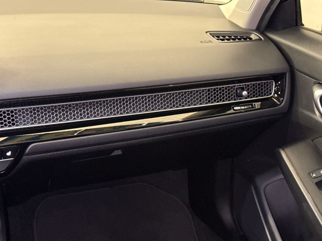 2024 Honda Civic EX - Photo 15