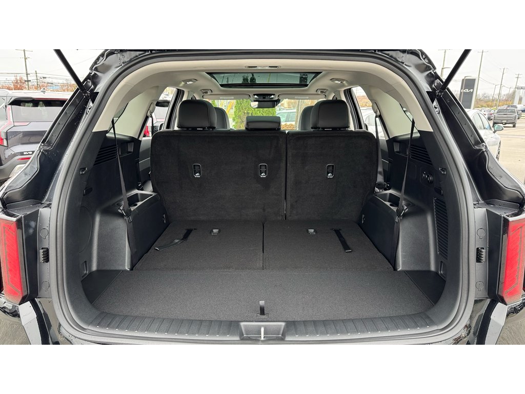 New 2026 Ebony Black Kia S image 7
