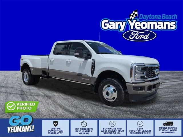 New 2026 Star White Metallic Tri-Coat Ford F-350® King Ranch® image 1