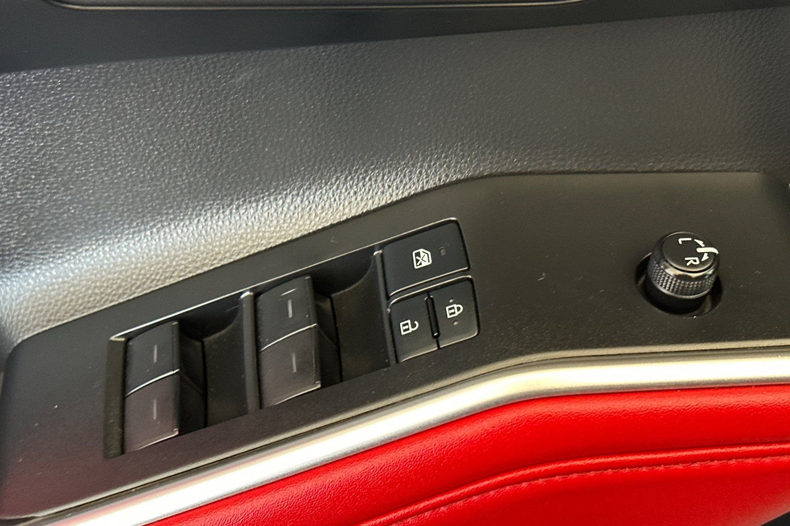 Used 2022 Silver Toyota XSE image 11