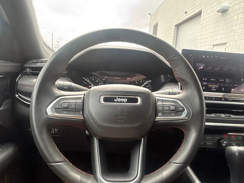 Used 2024 White Jeep Trailhawk image 20
