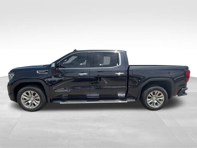 Used 2023 Silver GMC Denali image 5