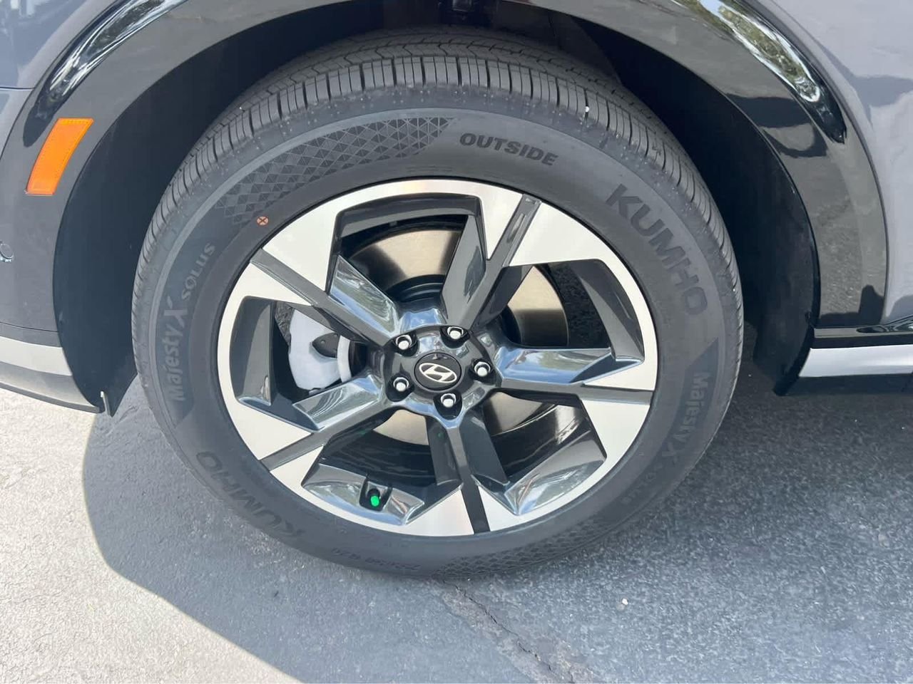New 2026 Ecotronic Gray Pearl Hyundai Limited AWD image 13