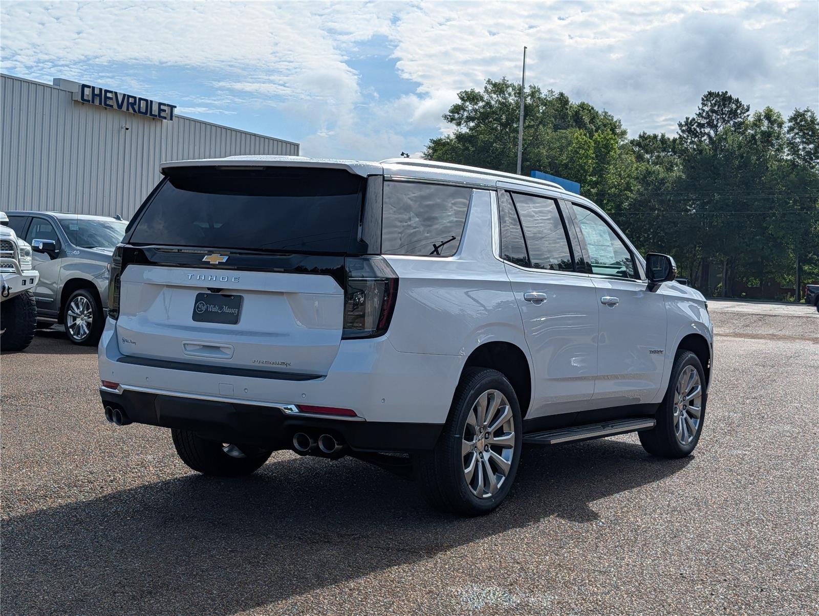 New 2026 Polar White Tricoat Chevrolet Premier image 5
