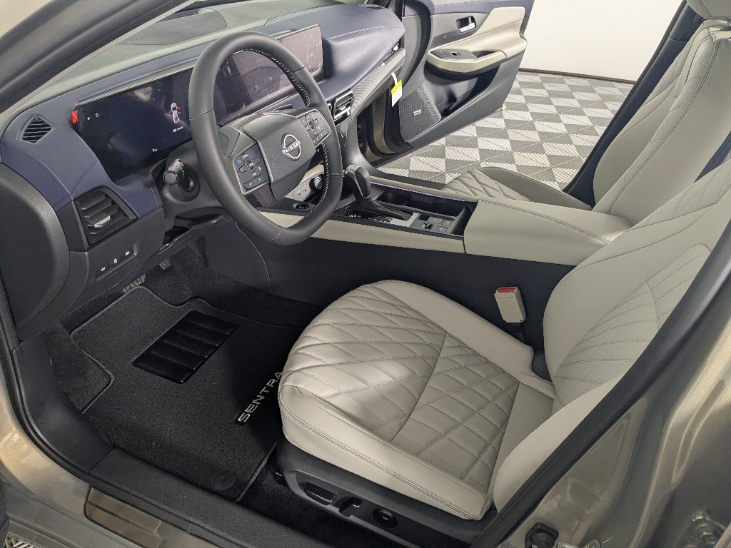 2026 Nissan Sentra SL - Photo 10
