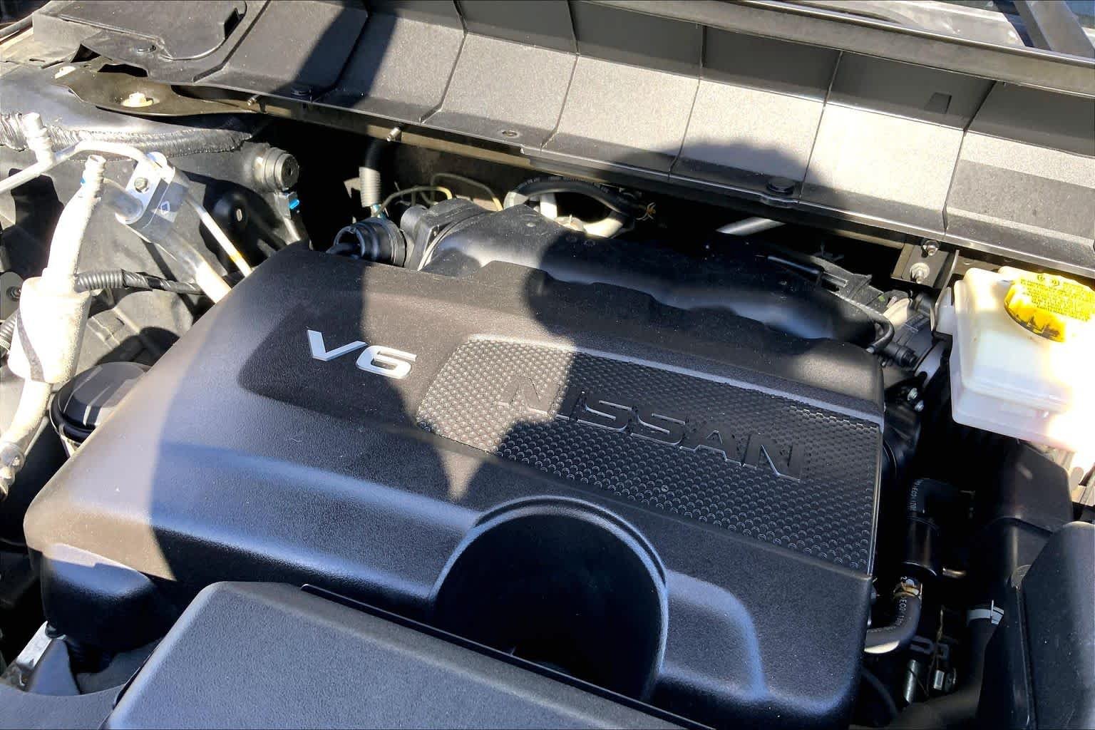 Used 2022 Gun Metallic Nissan SL image 32