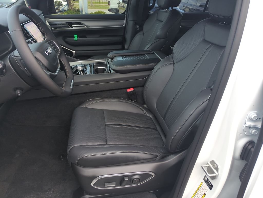 New 2026 Bright White Clearcoat Jeep Limited Reserve image 12
