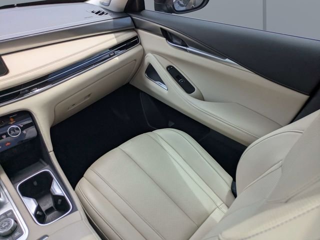 Used 2025 Gray INFINITI LUXE image 18