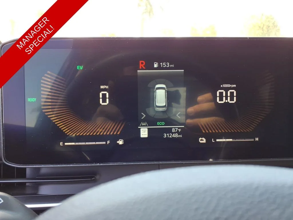 Used 2025 Gray Kia LXS image 9
