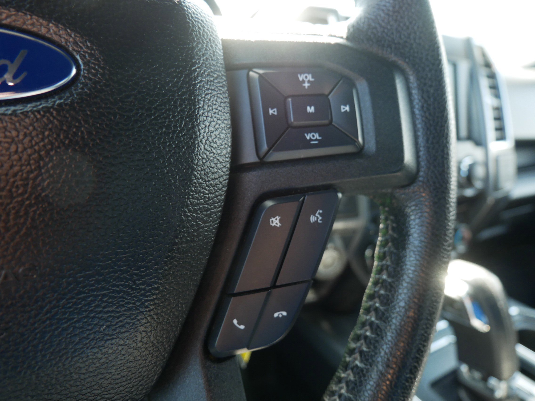 Used 2016 Gray Ford XLT image 26