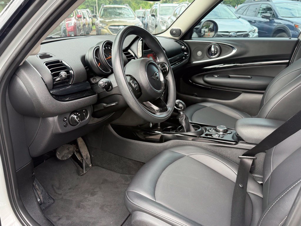 Used 2019  MINI  image 20