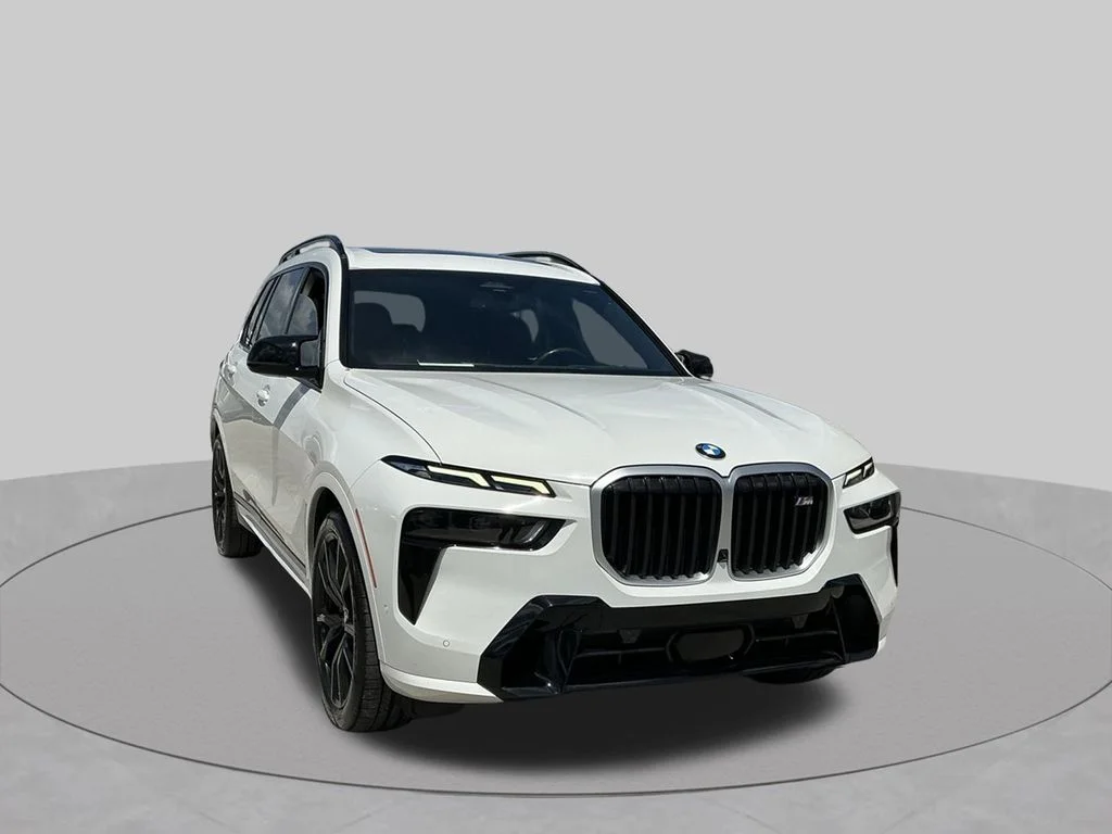 Used 2023 White BMW M60i image 14