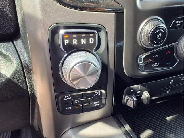 Used 2015  Ram Sport image 11