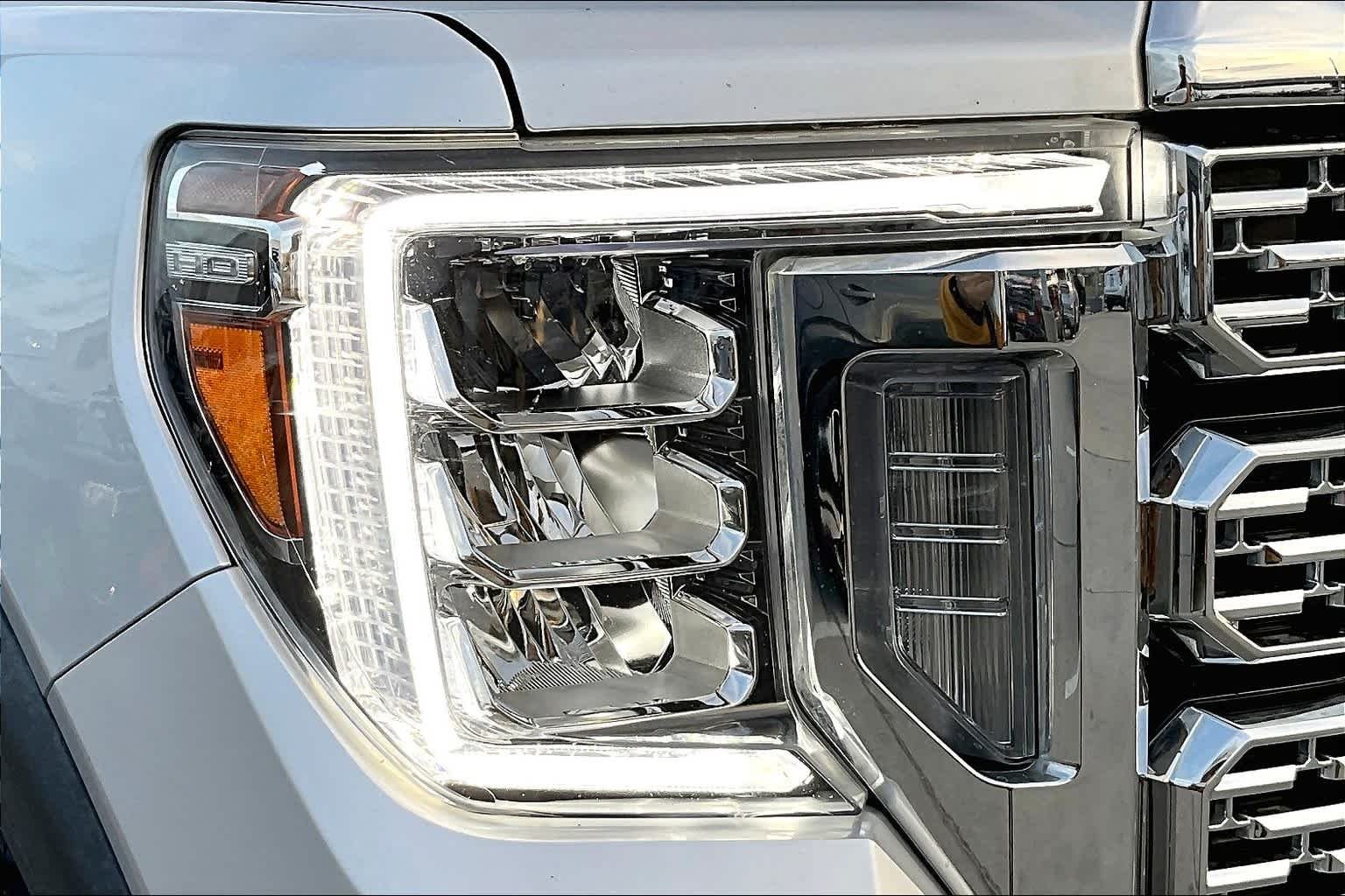 Used 2022 Quicksilver Metallic GMC Denali image 26