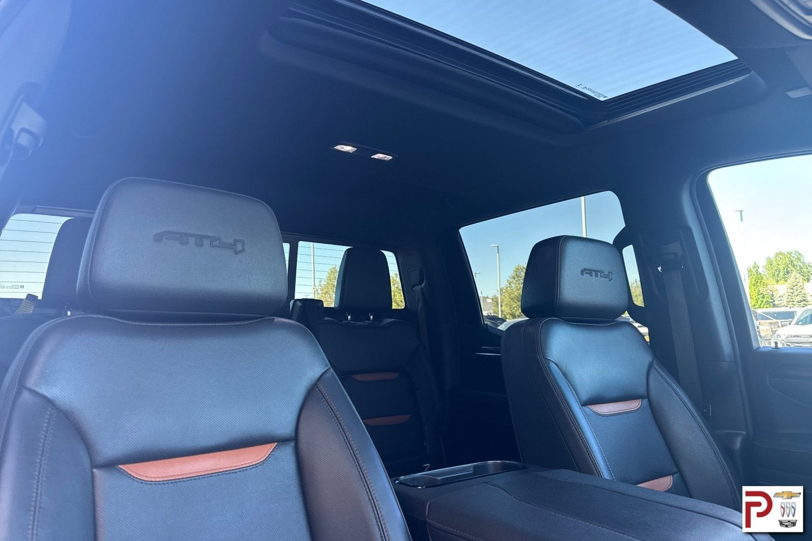 Used 2024 White GMC AT4 image 17