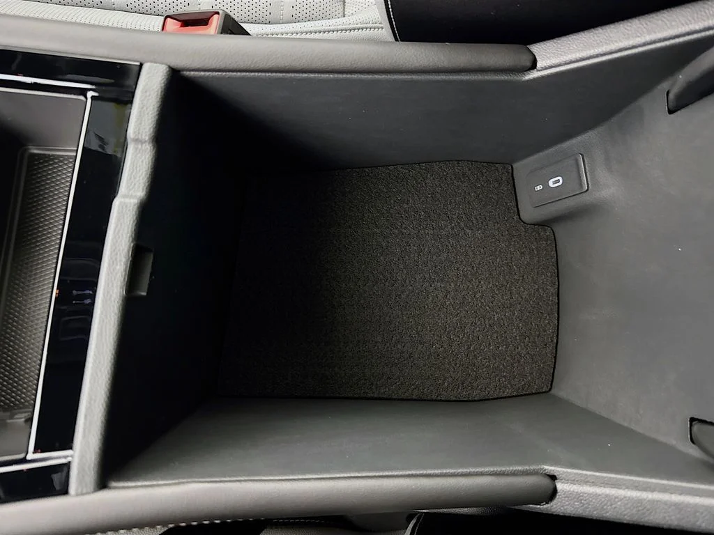 2025 Volkswagen Atlas Cross Sport SEL R-LINE - Photo 38