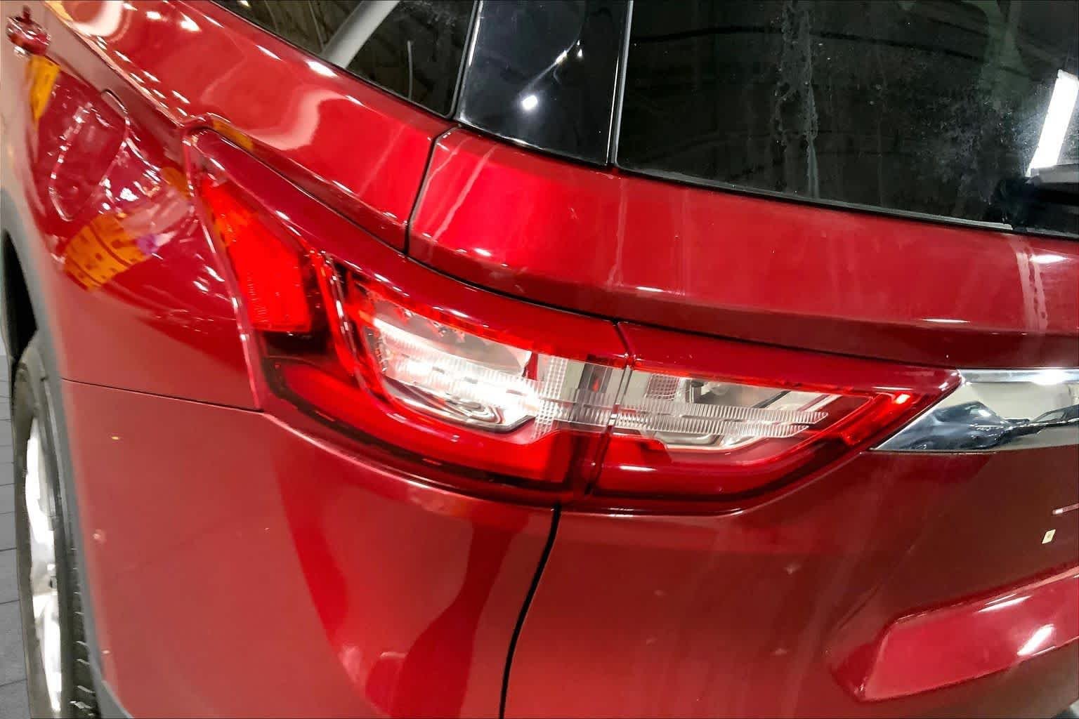 Used 2018 Cajun Red Tintcoat Chevrolet LT Cloth image 29