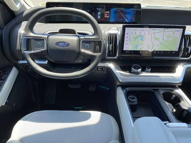 New 2026 Glacier Gray Metallic Tri-Coat Ford Platinum image 9