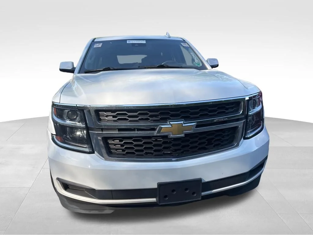 Used 2019 White Chevrolet LT image 4