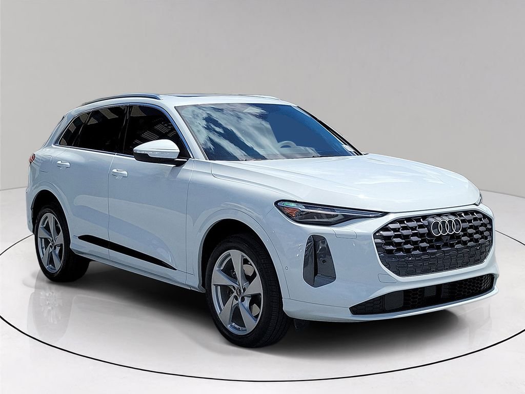 2025 Audi Q5 Premium Plus quattro's photo