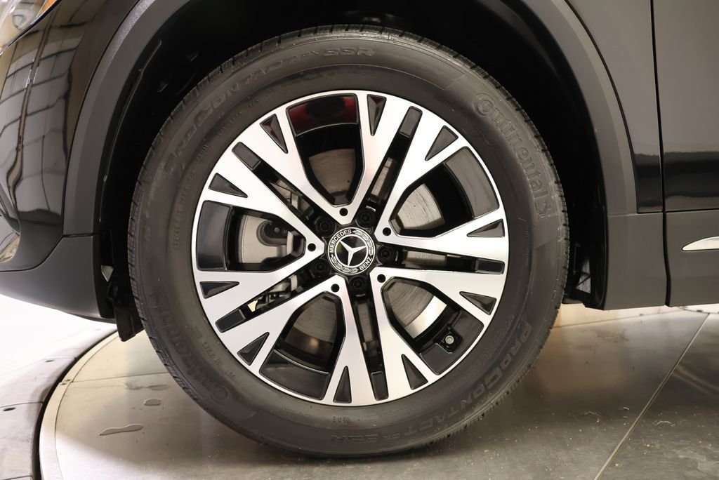 Certified Used 2026 Night Black Mercedes-Benz GLA 250 image 11