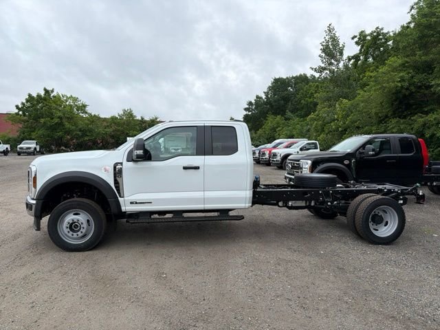 2026 Ford F-550 Super Duty Chassis Cab