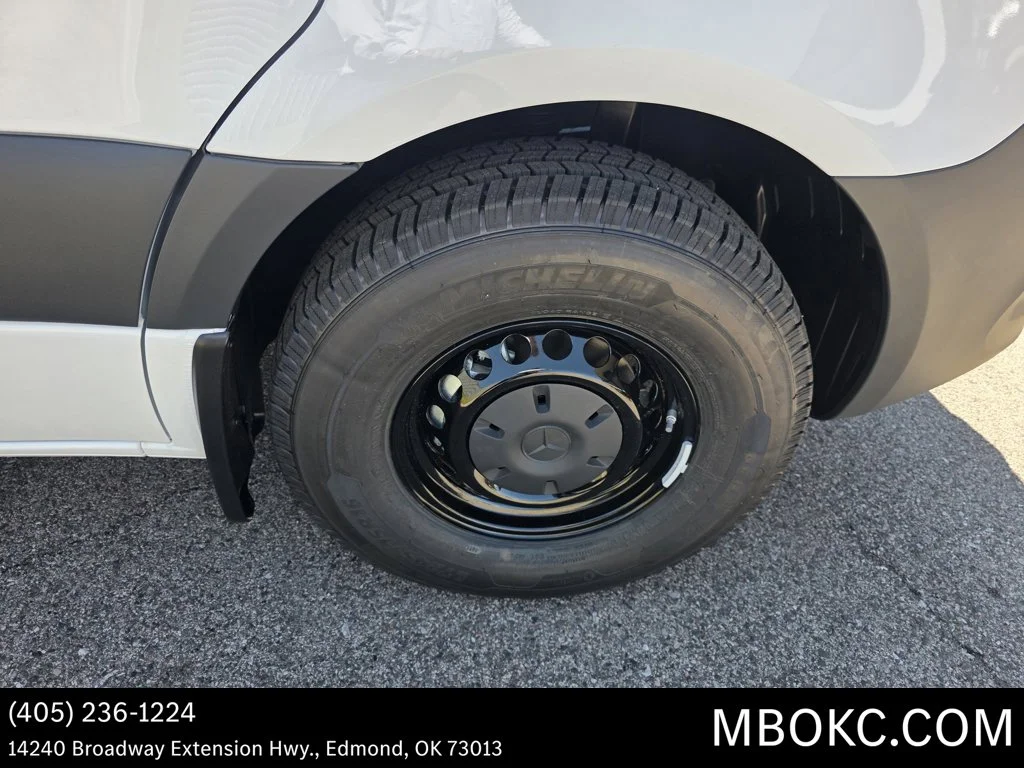 New 2026 Arctic White Mercedes-Benz Cargo 144 WB image 9