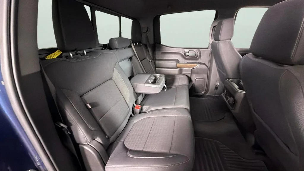Used 2020 NORTHSKY BLUE METALLIC Chevrolet RST image 30