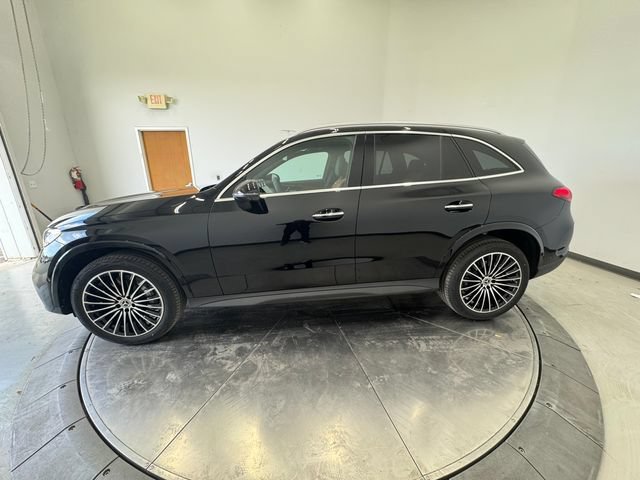 New 2026 Black Mercedes-Benz GLC 300 image 64