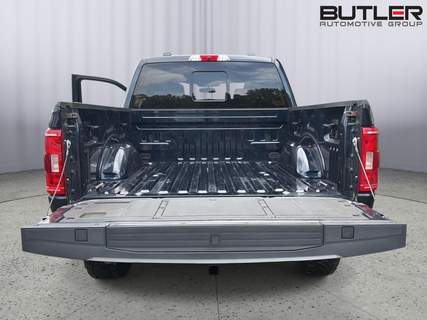 Used 2022 Antimatter Blue Ford XLT image 34