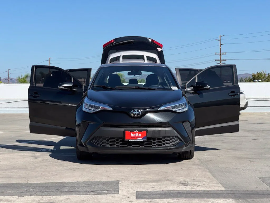 Used 2020 Black Toyota XLE image 28