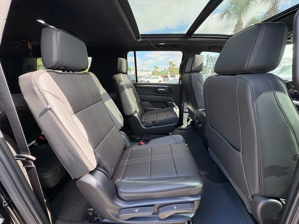 2026 Chevrolet Suburban High Country - Photo 21