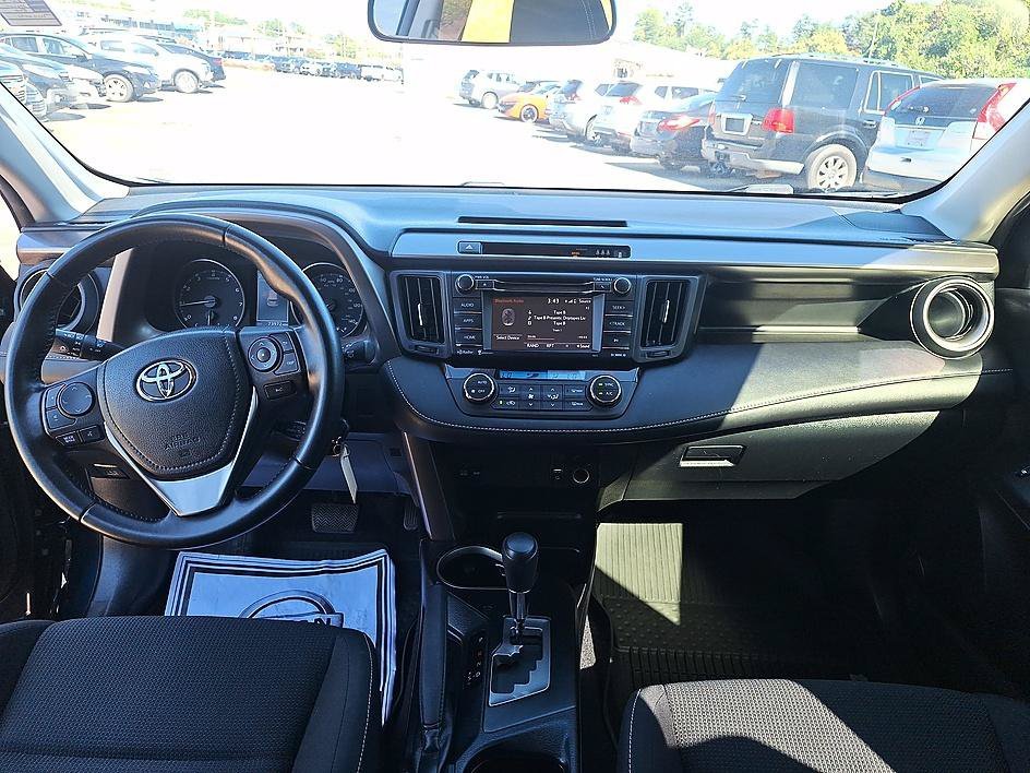 Used 2017 Galactic Aqua Mica Toyota XLE image 19