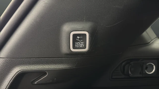 Used 2023 Diamond Black Crystal Pearlcoat Jeep Summit Reserve image 27
