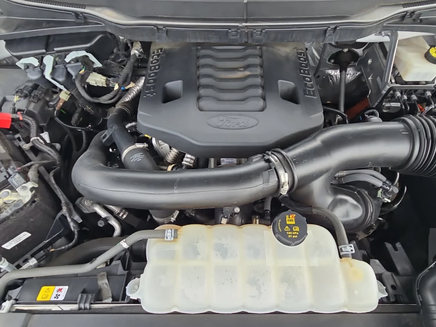 Certified Used 2023 Oxford White Ford LARIAT image 21