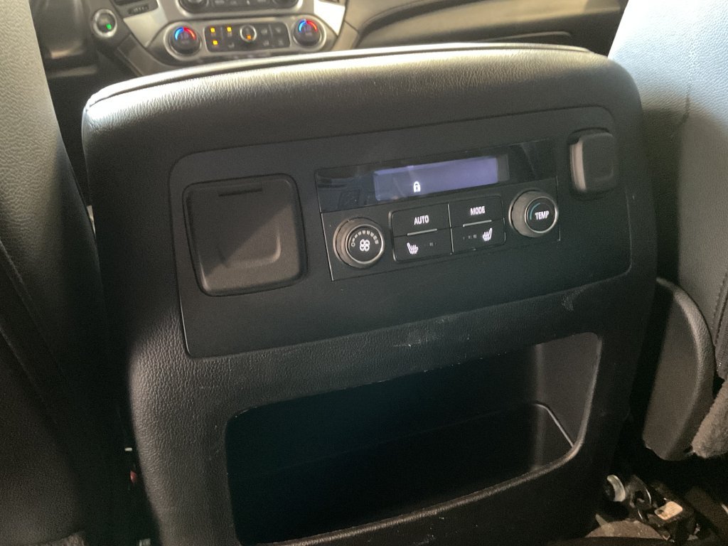 Used 2020 Gray Chevrolet Premier image 33