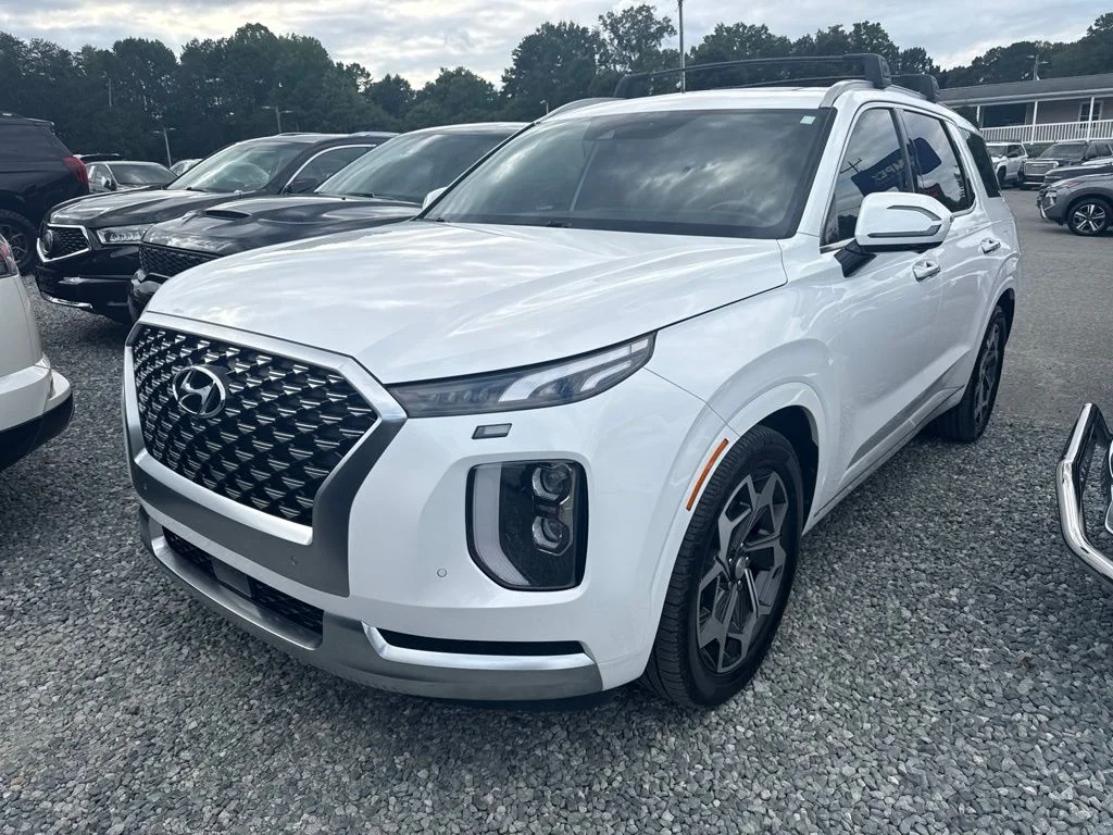 Used 2021 White Hyundai Calligraphy image 1