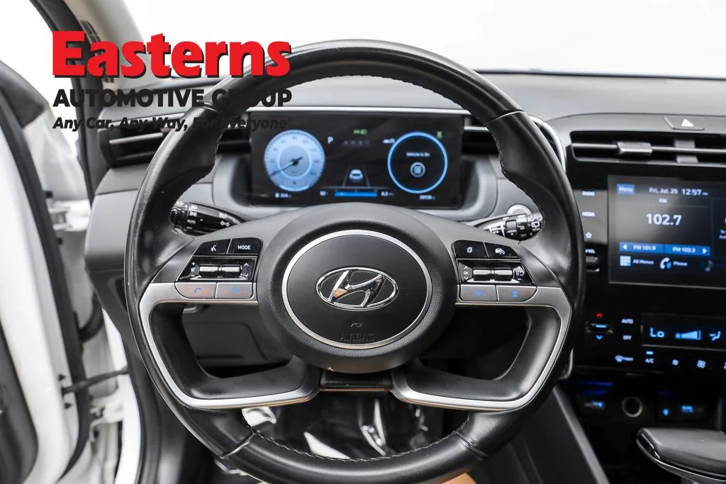 Used 2022 White Hyundai SEL image 10