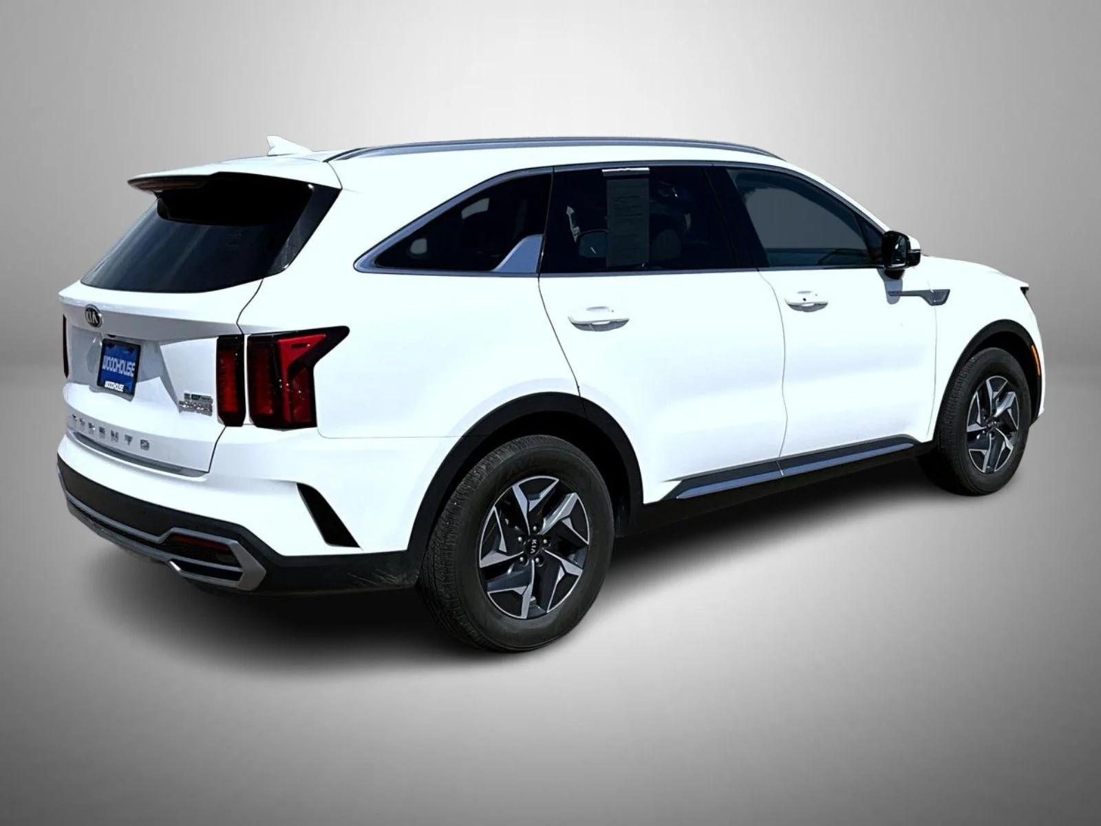 Used 2021 White Kia S image 5