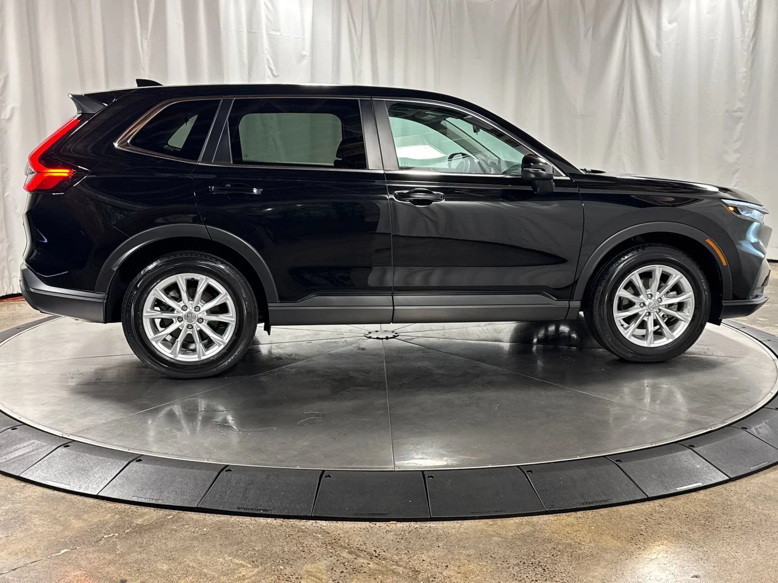 Certified Used 2024 Crystal Black Pearl Honda EX image 35