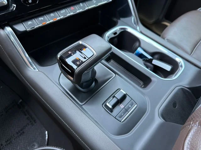 Used 2025 White GMC Denali image 15