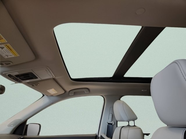 New 2026 Platinum White Pearl Honda Touring image 24