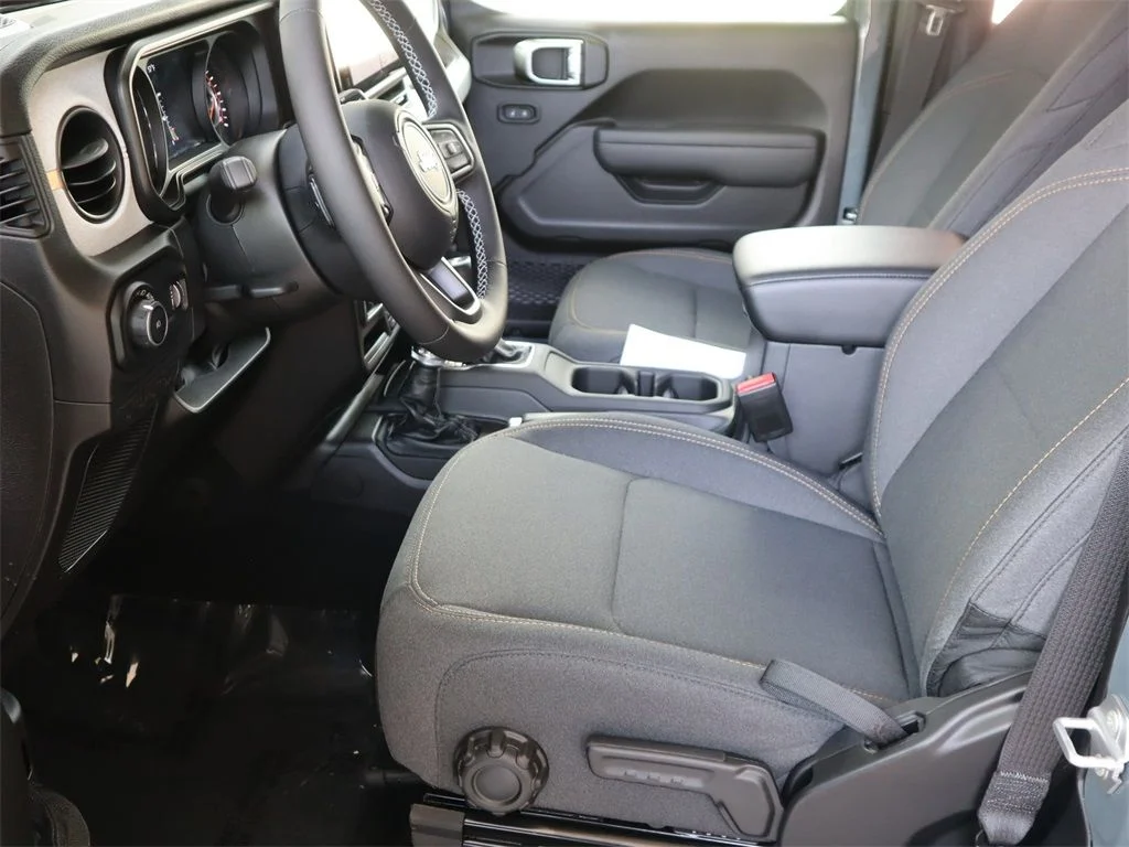 2025 Jeep Wrangler 2-Door Sport S - Photo 20